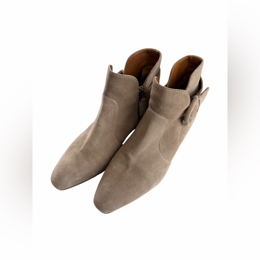 Aquatalia Fiamma Weatherproof Taupe Suede Almond Toe Bootie Weatherproof Size 9 - Picture 3 of 11